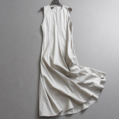 纯色显瘦圆领无袖背心裙连衣长裙