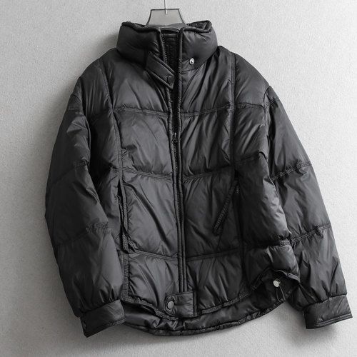 轻感纯色立领百搭宽松羽绒服女