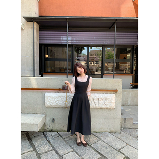 板栗西西 早秋气质简约设计感小黑裙通勤显瘦背带裙 洛克曼史