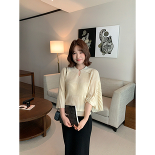 板栗西西【落日余温】早秋落肩袖翻领竖纹气质上衣黑色半裙套装