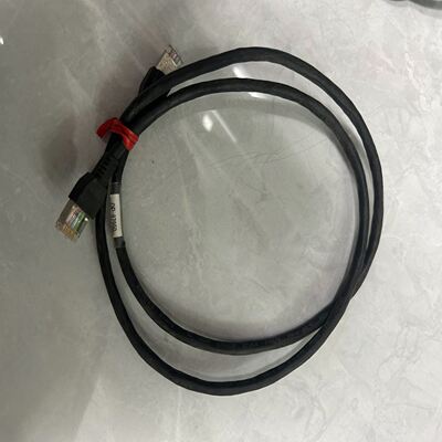 基恩士OP-87950连接线，实物拍摄，黑色线材，接口清晰，
