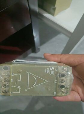 PI皮尔兹安全继电器，486855，3x380V