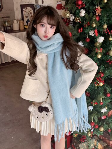 白色毛绒围巾女冬季雪景新款软糯高级感纯色保暖围脖女生披肩外搭