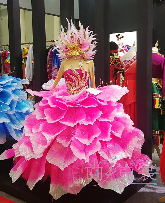 春晚同款花瓣裙造型裙演出服大牡丹花华丽开场舞现代舞裙北京出租