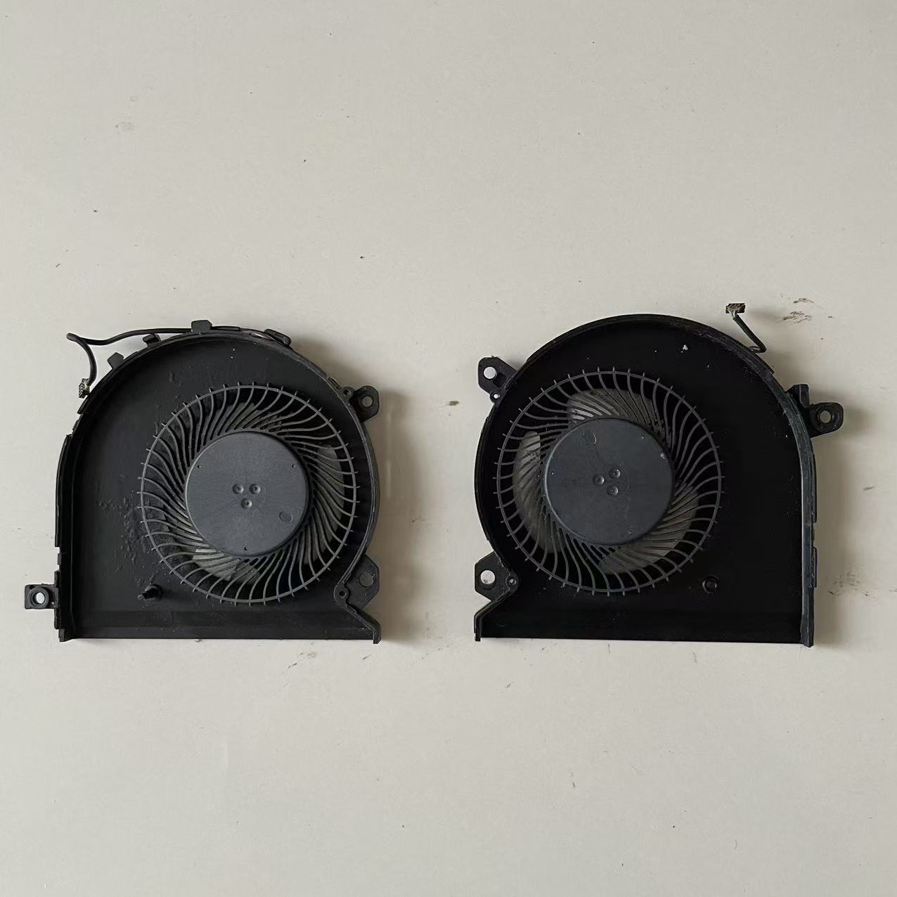 原装 HP/惠普 Elitebook 1050 G1 L30938-001 HSN-Q11C 风扇