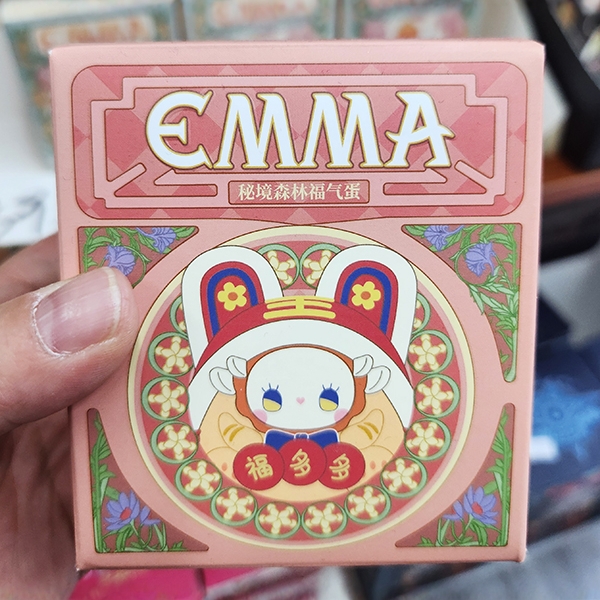 Emma秘境森林爱的多巴胺暴风雪山庄晚樱会午夜集市潮玩手办盲盒