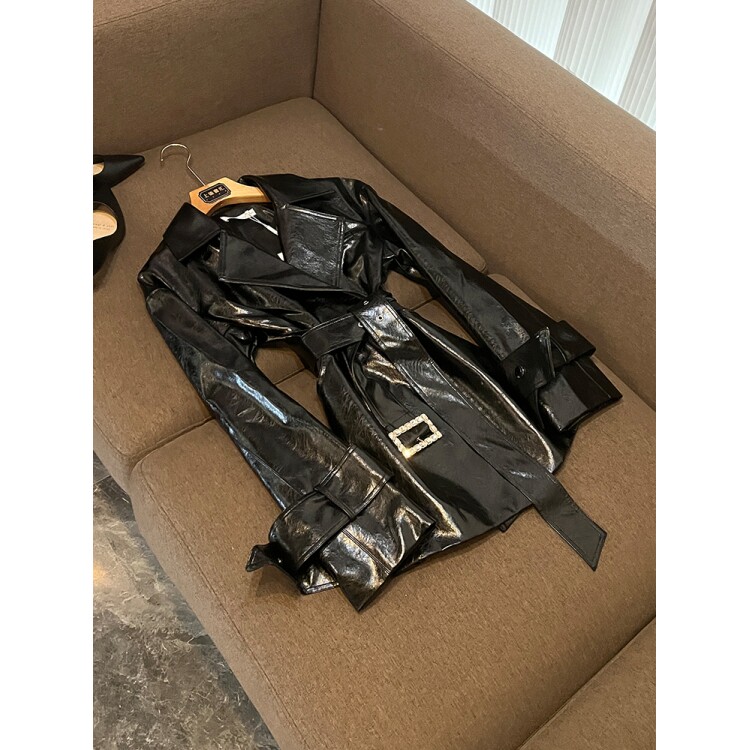 个性潮流镂空露腰领皮大衣高端欧