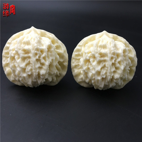 文玩象牙果雕刻核桃四座楼白狮子头虎头官帽苹果园猛犸象牙手把件