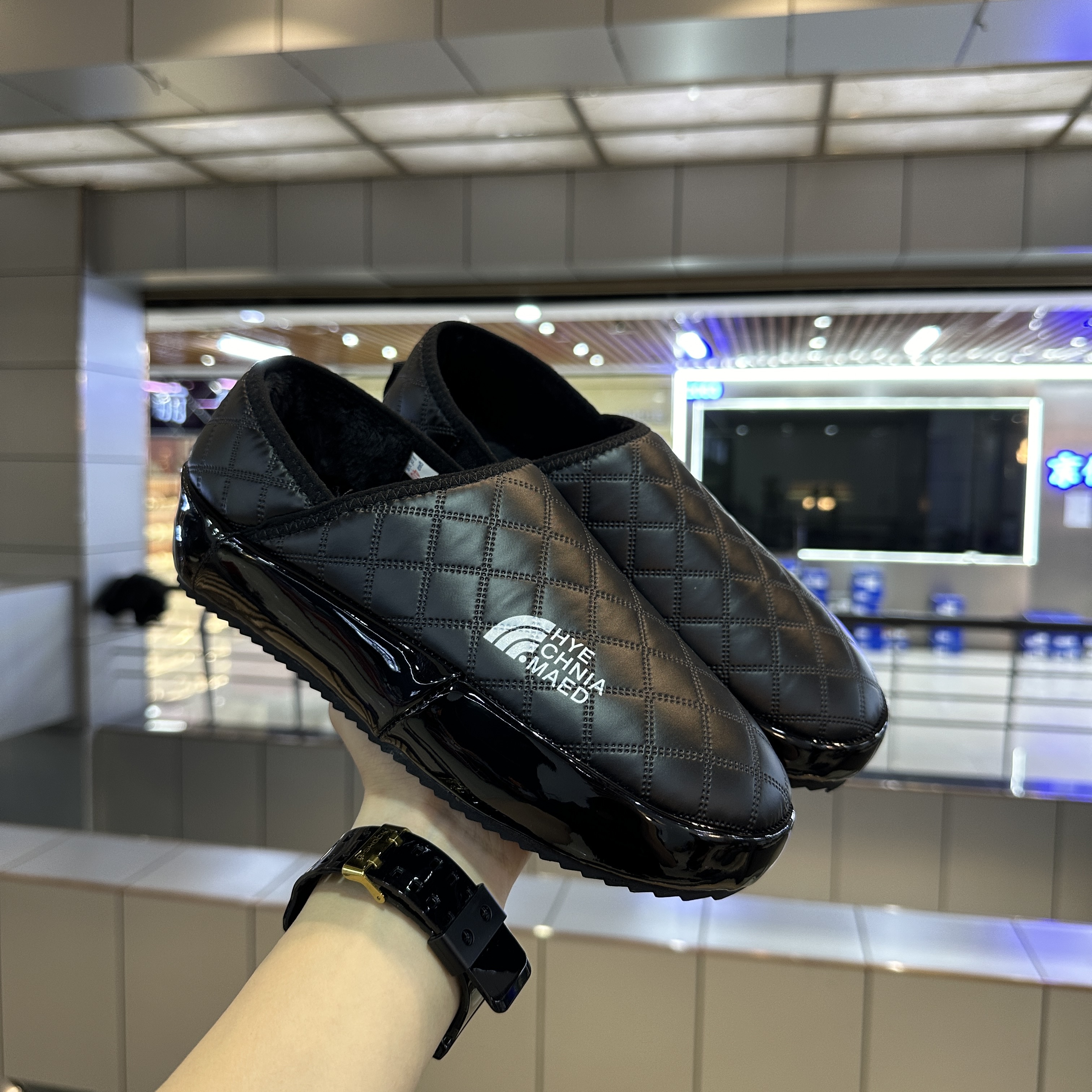 网红男鞋简约居家板鞋加绒保暖