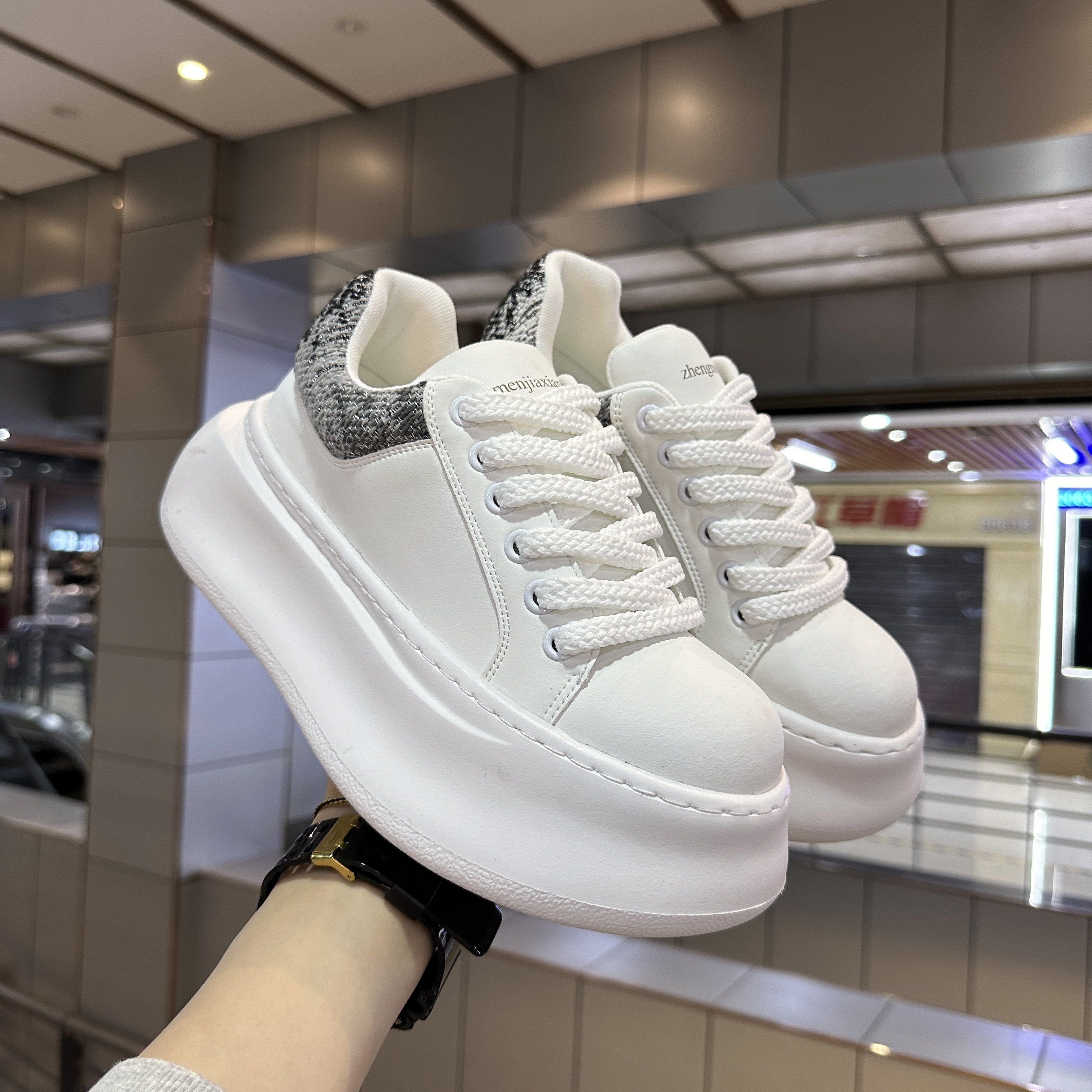 帅气炸街网红老爹鞋男厚底外增高潮鞋嘻哈炫彩理发师鞋纯色小白鞋,流行男鞋,老爹鞋,淘宝优惠券,粉丝福利购,淘宝优惠卷