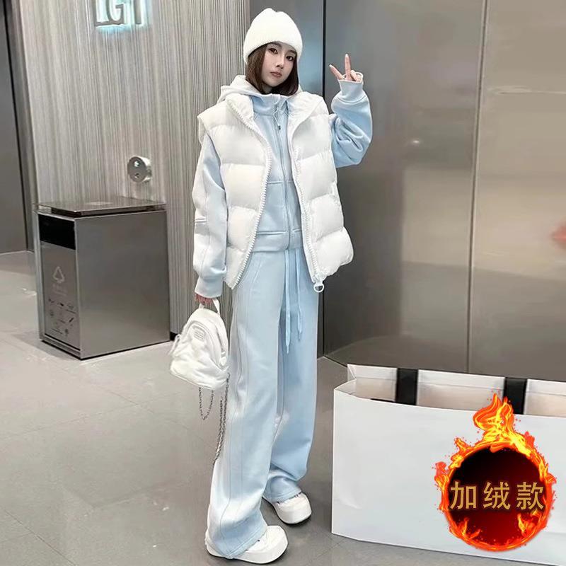 时髦两件套感穿搭运动套装高级休闲点卫衣女秋碎花显瘦宽松牛仔裤