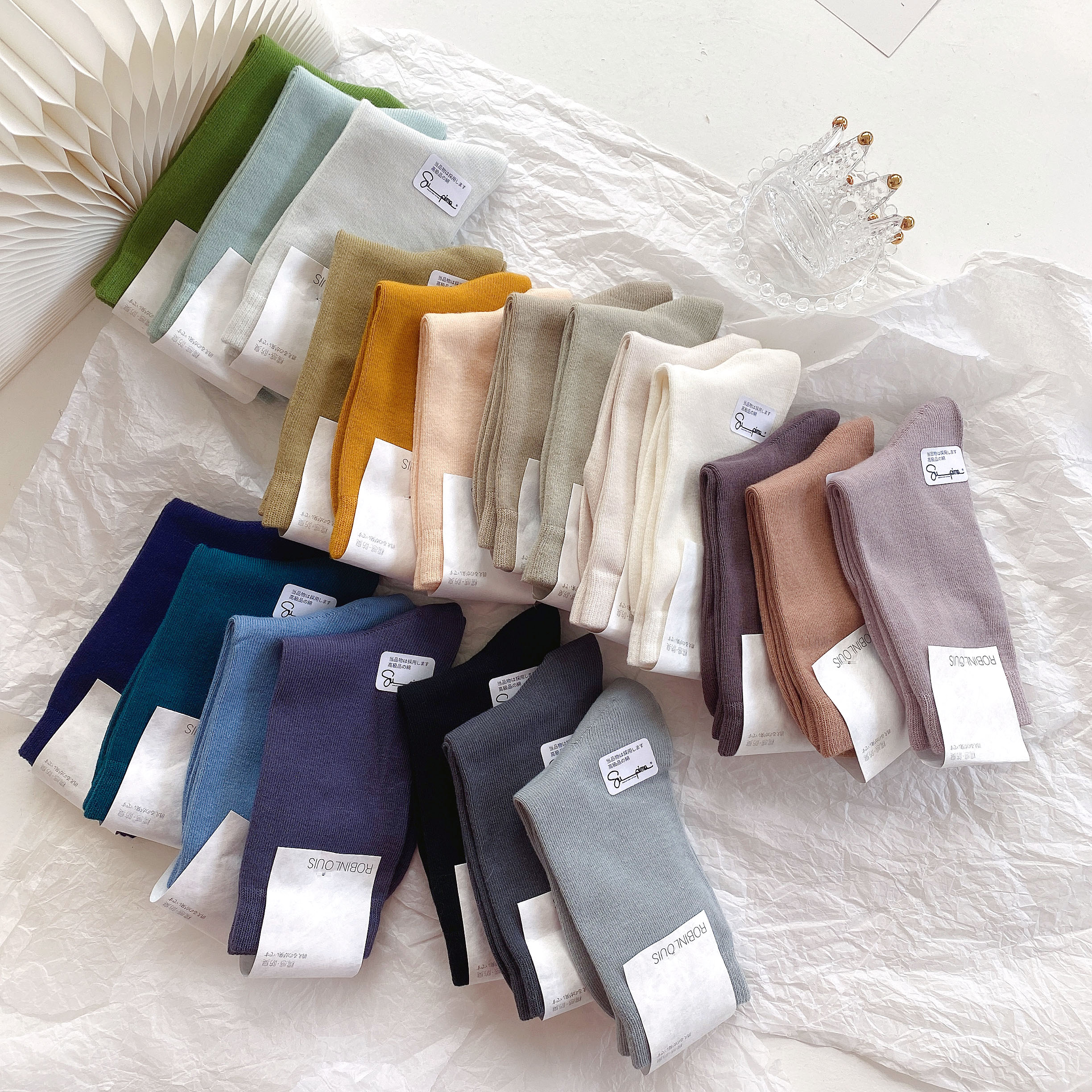 彩色百搭日系简约风复古中筒袜