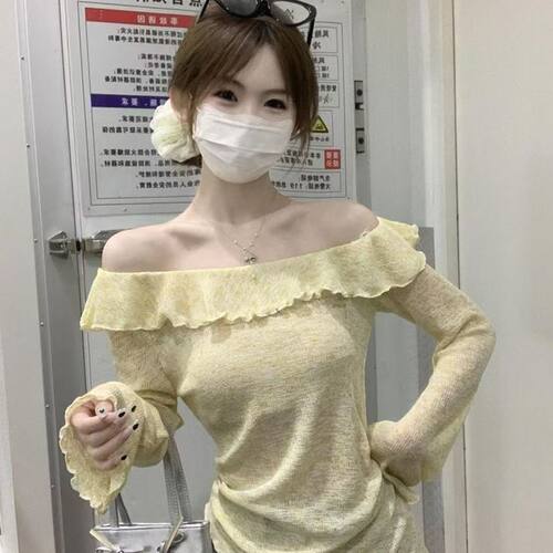纯欲修身露肩薄款罩衫上衣