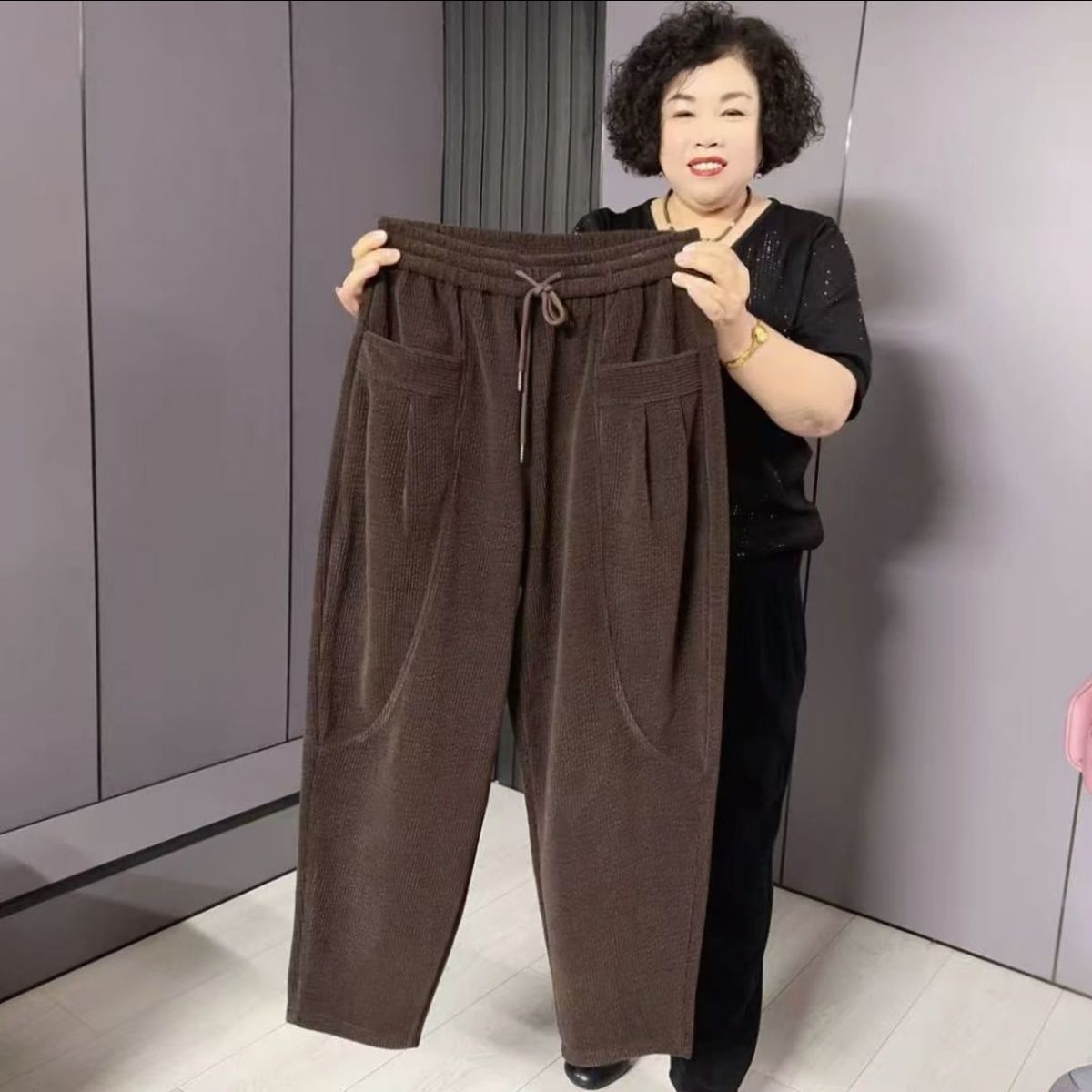2026新款春秋冬款高腰中老年休闲哈伦裤女大码宽松百搭外穿裤子女图片