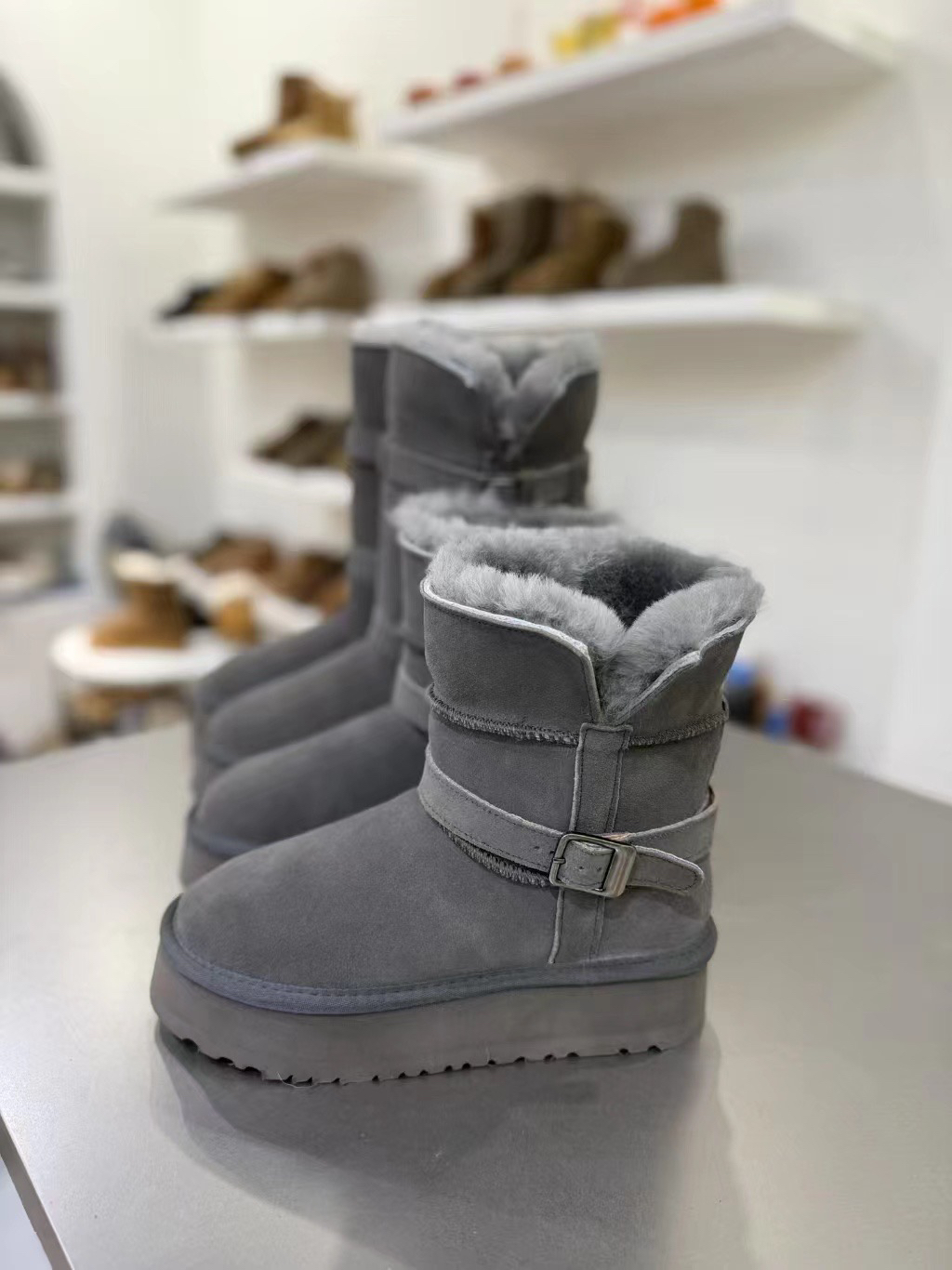 3厚底雪地靴女款冬季新款皮毛一体加绒加厚毛毛羊角扣东北棉鞋