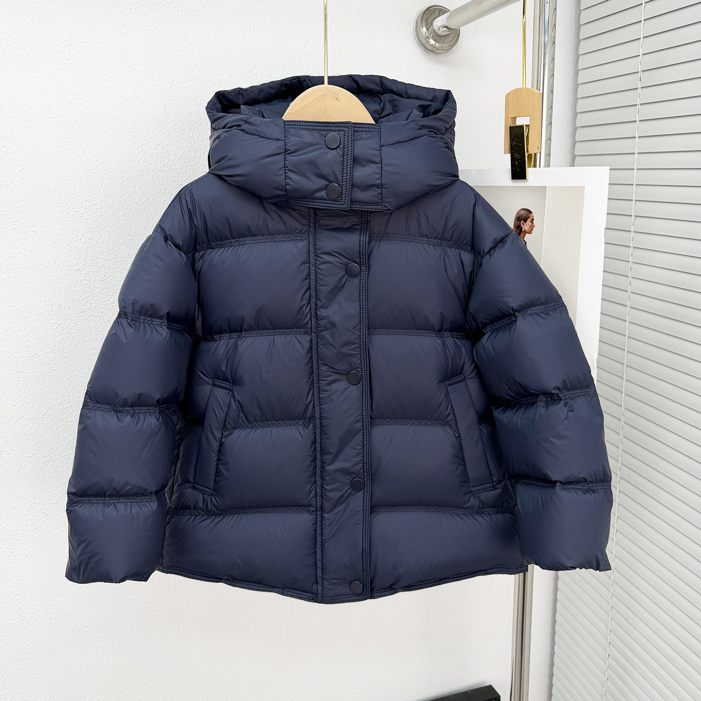 中大童加厚连帽羽绒服冬季新款
