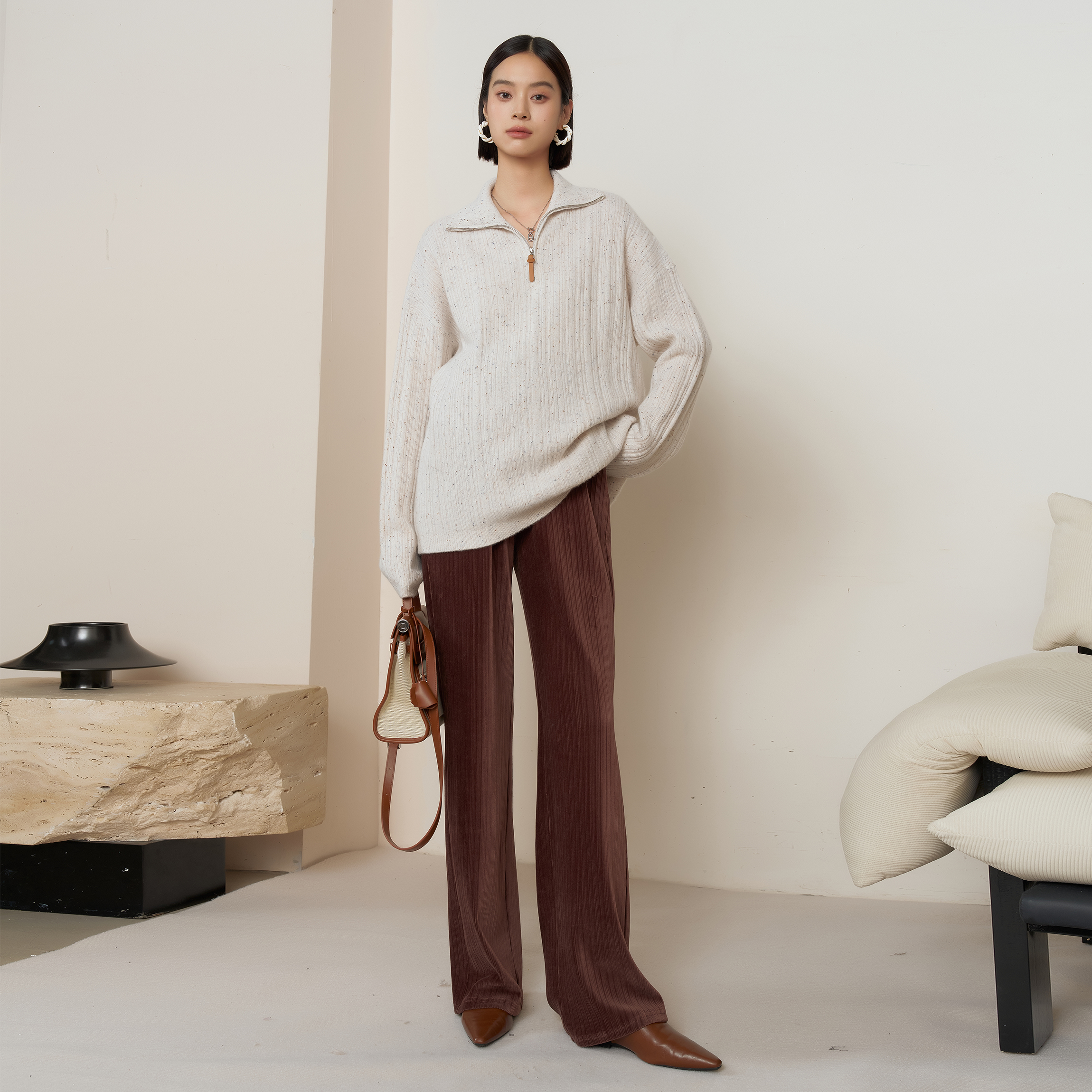 BELLYWEAR彩点绒感半高拉链毛衣