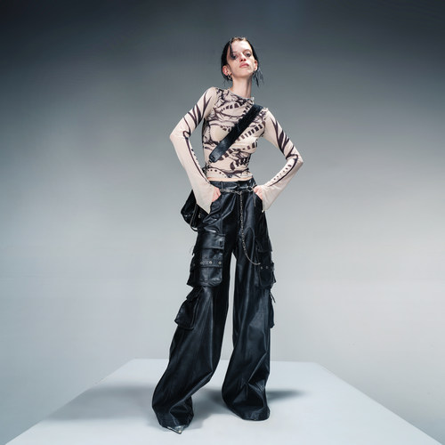 NN-NORTH NODE “刺青太痛了所以”印花修身显瘦网纱皮肤衣