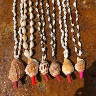 天然海螺号工艺品哨链小螺号儿童玩具吹螺口哨项链旅游区地摊货源