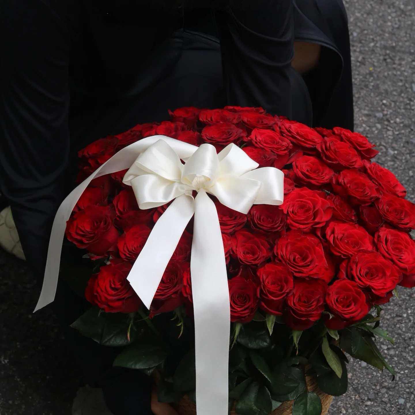 情人节网红款草编篮抱抱桶52朵玫瑰上海花店鲜花速递同城生日礼物,鲜花速递/花卉仿真/绿植园艺,鲜花速递(同城),淘宝优惠券,粉丝福利购,淘宝优惠卷