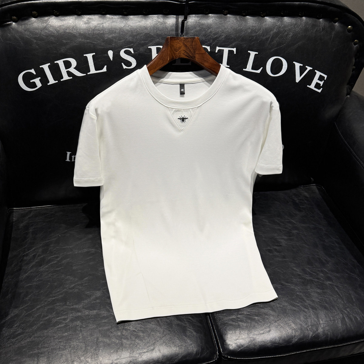 2026年新款短袖T恤刺绣潮流体恤衫8188P78沙发白，男装T恤，钱塘6022