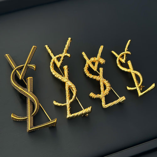 欧美风黄铜镀金女立体字母胸针