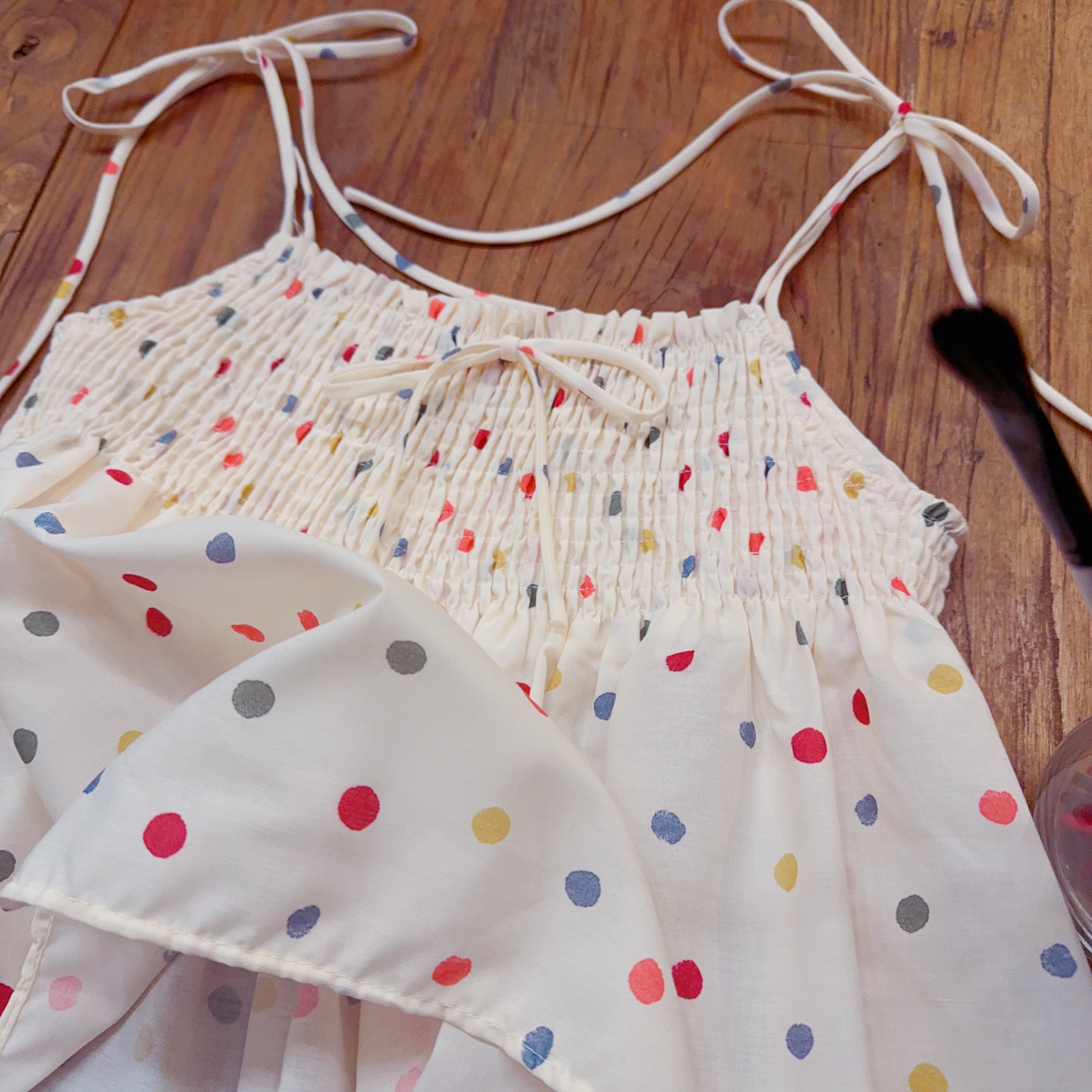 高品质 可爱学院风 彩色波点绑带蝴蝶结 打底波点吊带娃娃衫