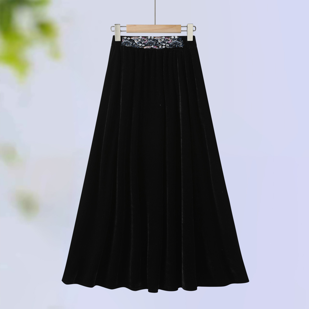 秋冬丝绒半身伞裙刺绣中长裙