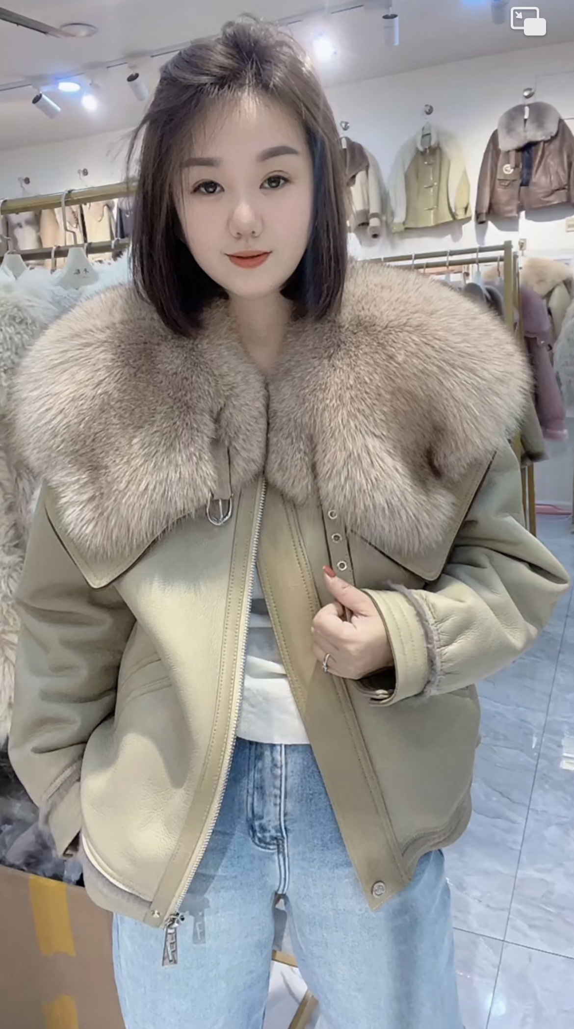 进口南非皮毛一体 高品质商场货 女装短款外套