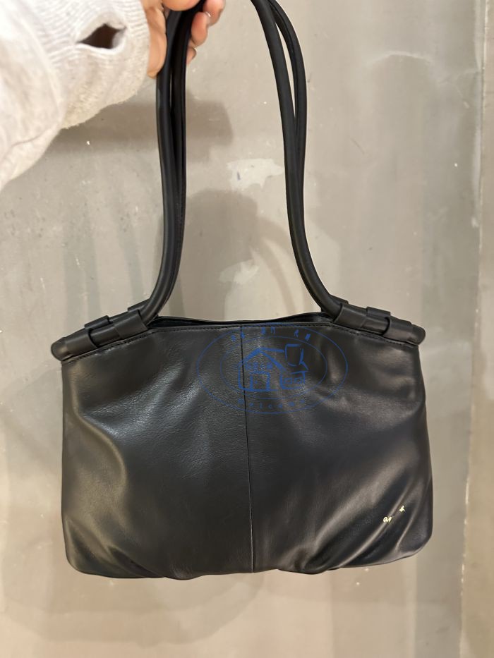香港專櫃代購agnes b.純色品牌logo牛皮單肩手提包女包 24春夏新