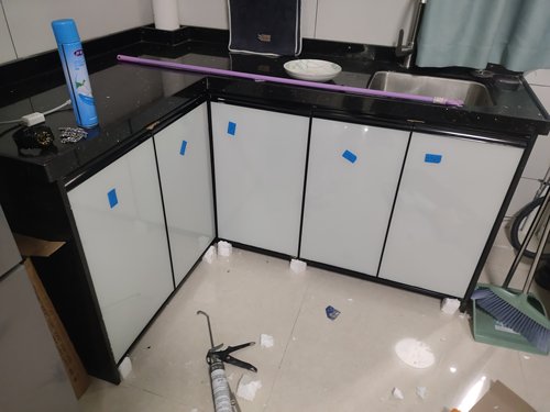 定制橱柜门工厂全屋定制大理石橱柜门晶钢门免打孔橱柜门拇指拉手