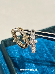 明日见| 德古拉伯爵 浅咖金十字架直针养耳洞防敏耳圈耳扣男女款