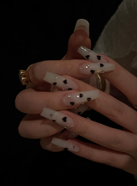 2025新款手工穿戴甲中长款黑色爱心乳白美甲纯欲淑女显白辣妹可爱