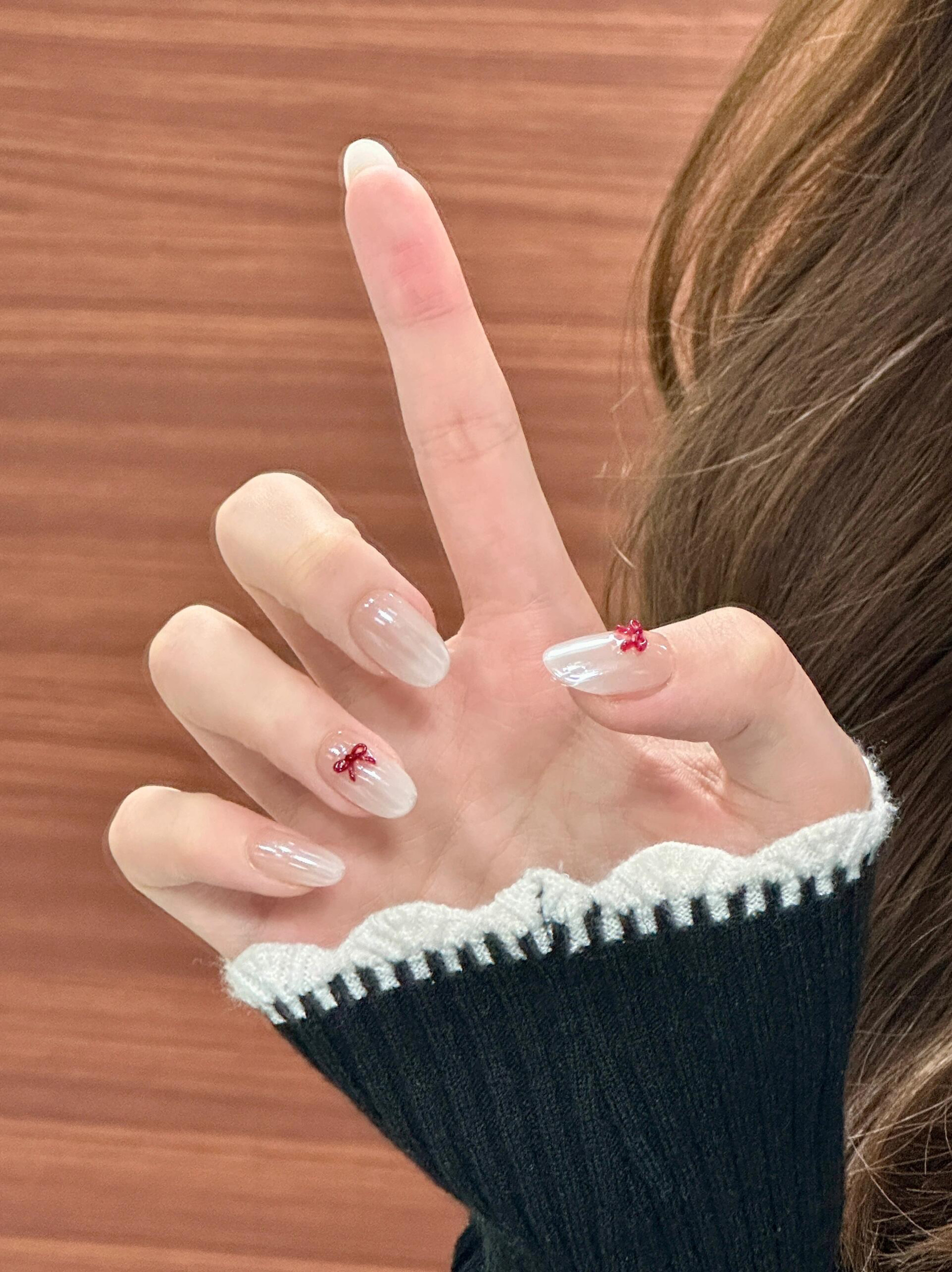 蝴蝶结2025新款手工穿戴甲短款高级感美甲气质淑女显白纯欲风美甲