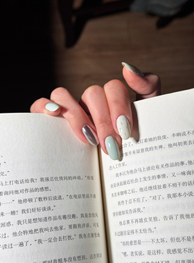 春夏新款小清新纯手工穿戴甲高级感短款魔镜粉薄荷绿色美甲贴片