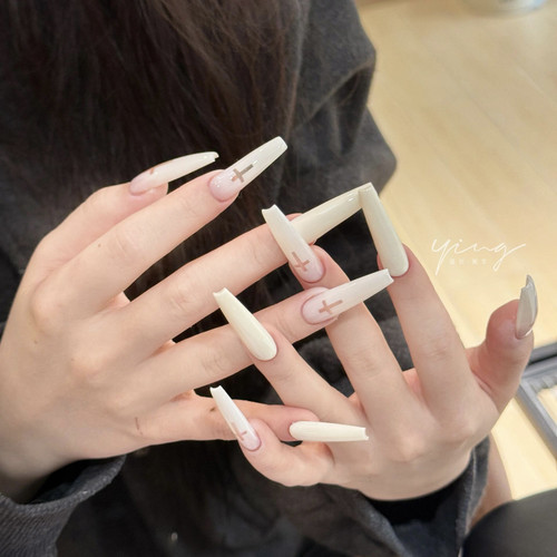 【信仰系列】纯手工穿戴甲镂空十字架甜辣奶白色渐变美甲辣妹欧美