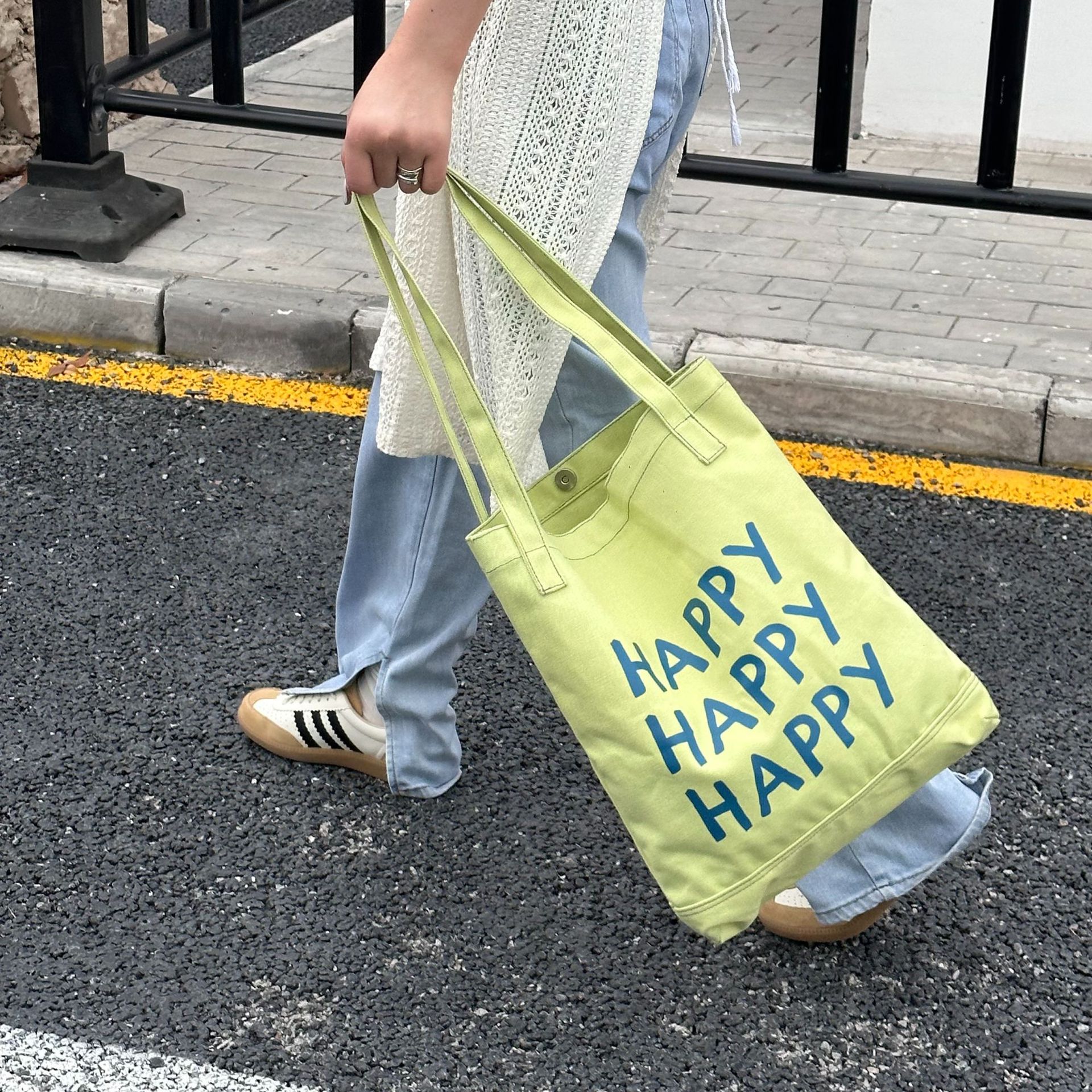 日韩女包新款单肩帆布包手提小清新字母印花购物袋休闲百搭托特包