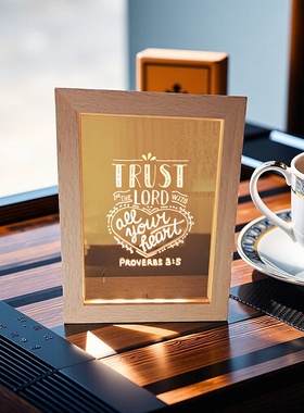 英文经文摆件灯精雕耐用实木USB LED夜灯展灯Trust in the Lord