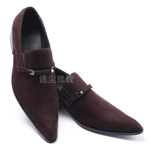 逸尘雅致尖头搭扣高跟休闲皮鞋