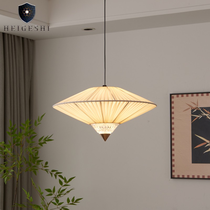 中古风创意布艺吊灯餐厅吧台灯法式复古卧室房间全光谱LED护眼灯