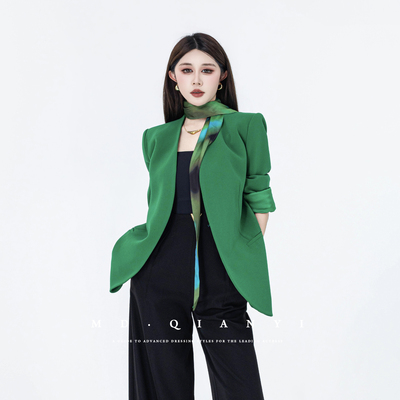 MD千亿【美艳冷峻】2026秋季气质复古西装设计感设计师外套