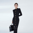 新款 2025冬季 显瘦气质百搭设计感连衣裙 低调贵气 MD千亿