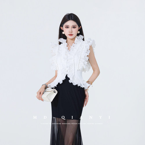 MD千亿【一念花开】夏季时尚百搭显瘦设计感花边拼接上衣