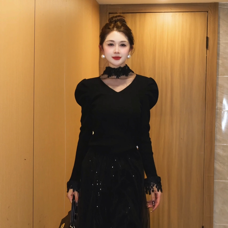 MD千亿【墨染轻纱】2025冬季拼接长袖显瘦蕾丝羊毛针织衫