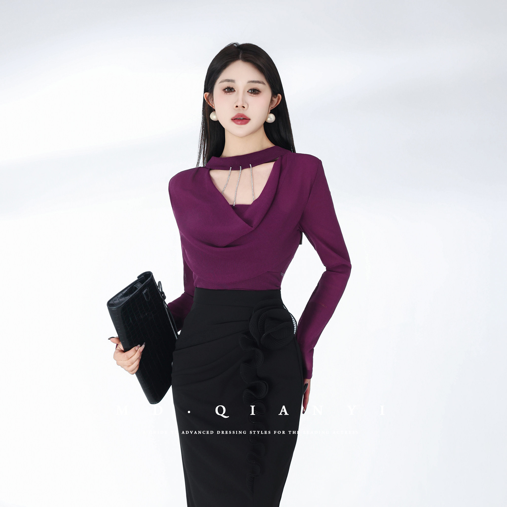 MD千亿【爱神降临】2026早春新款时尚荡领亮钻针织衫长袖上衣