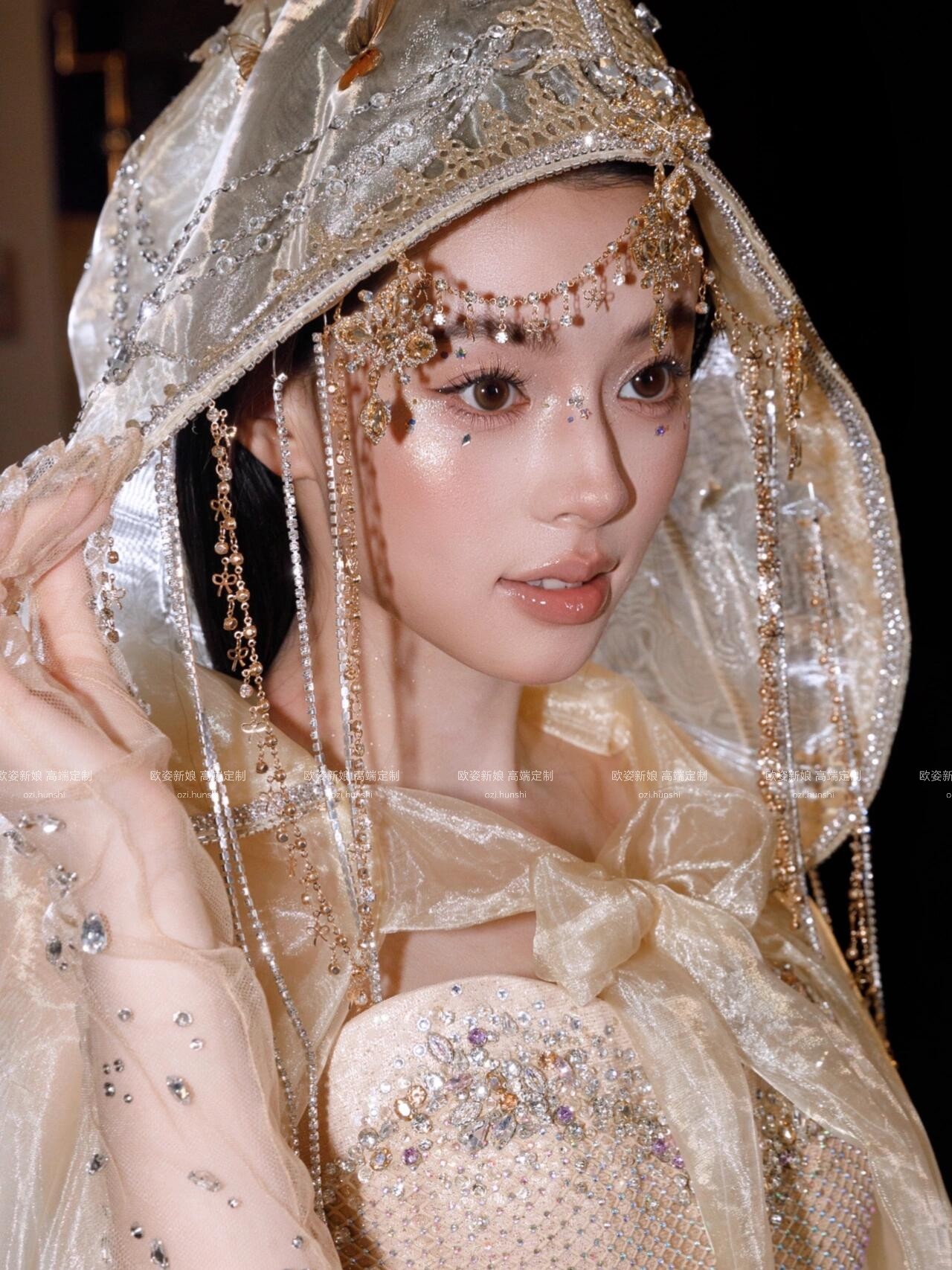 绝绝子斗篷头纱设计师款小众异域风配饰主题婚礼跟妆写真样片头饰