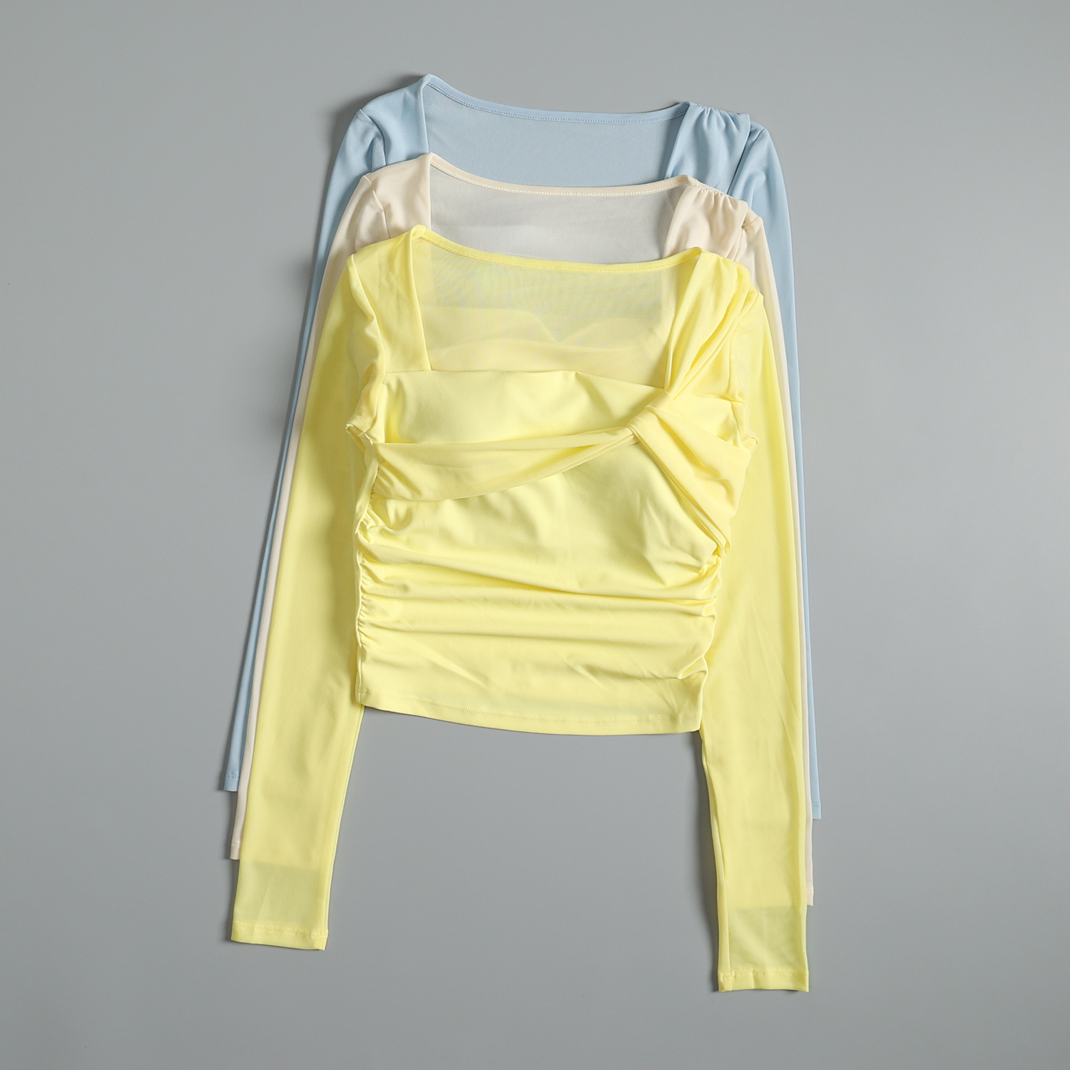 带胸垫瑜伽服秋季显瘦长袖运动上衣女专业跑步普拉提训练健身衣服