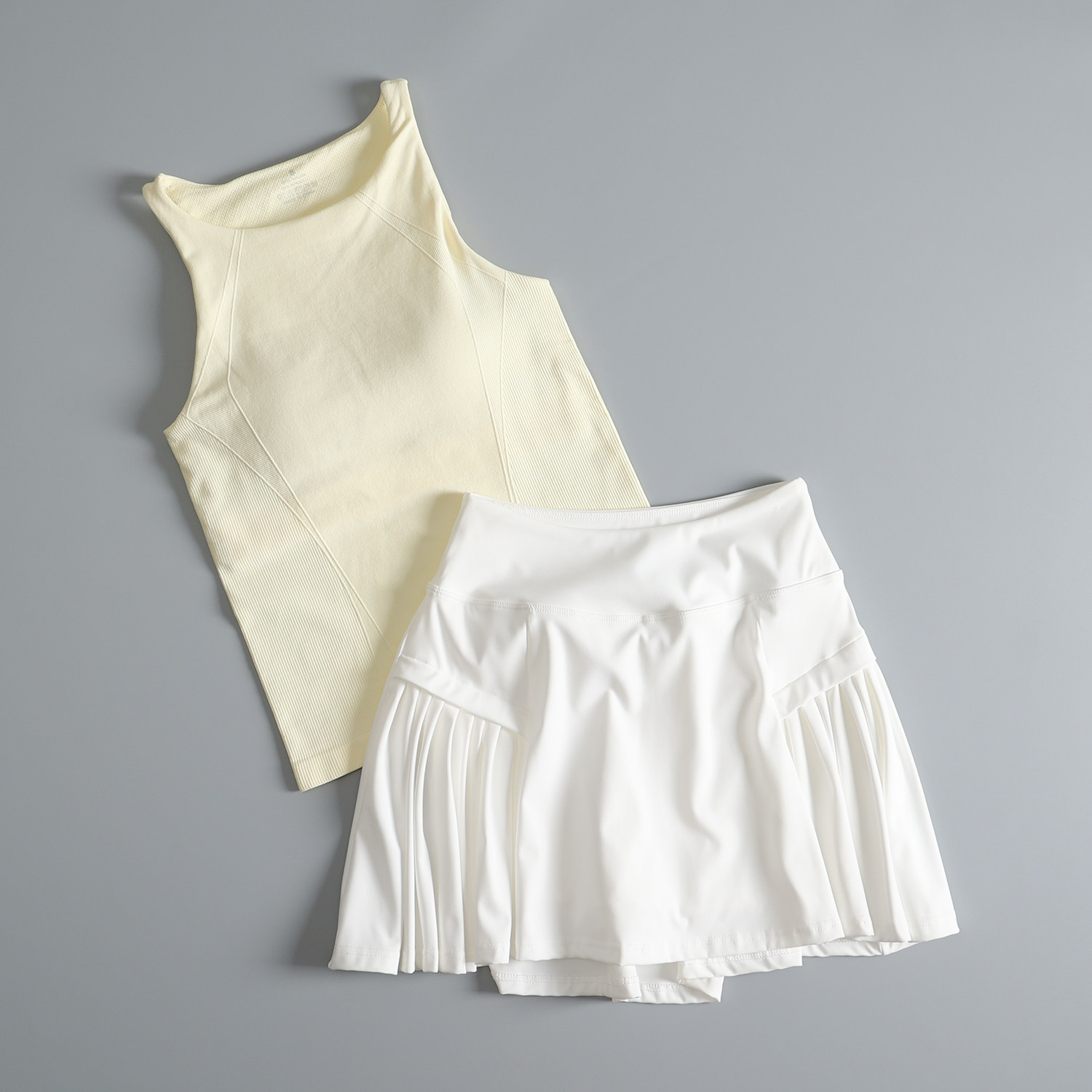瑜伽服套装女夏修身显瘦跑步训练图片