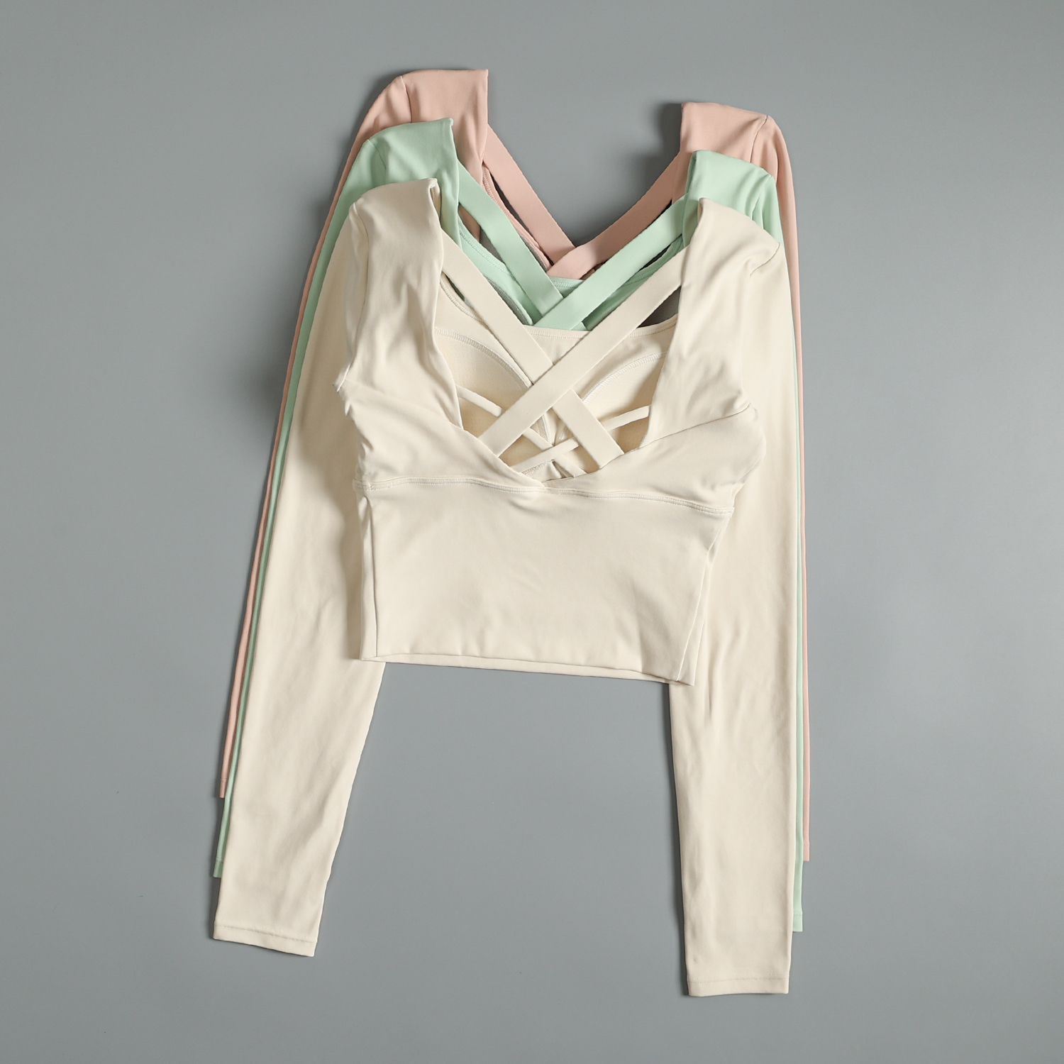 带胸垫长袖普拉提训练健身衣服女