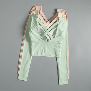 普拉提绝美瑜伽服上衣女2026新款可外穿套装高级感秋冬长袖带胸垫